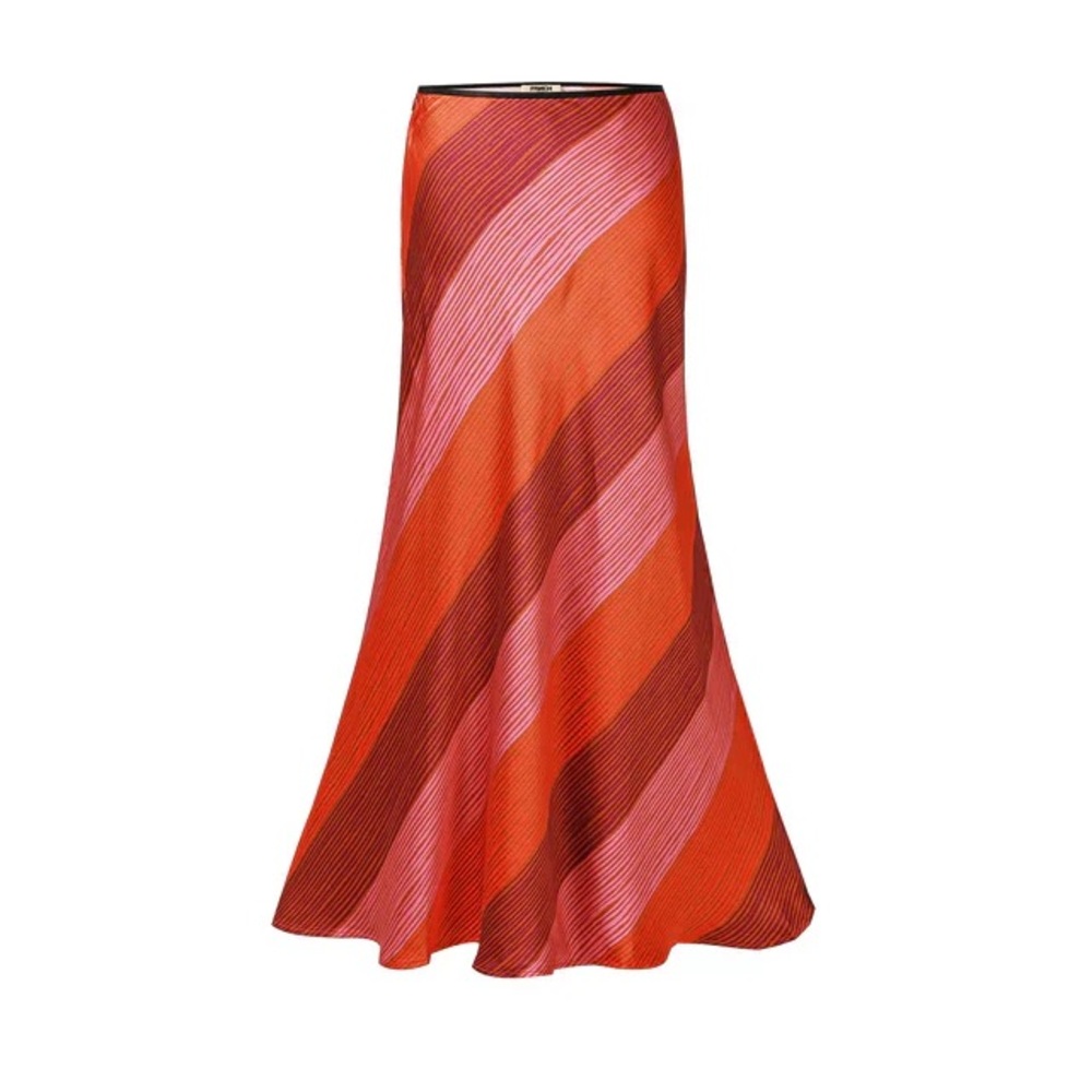 NWOT Frnch Paris Khan Satin Skirt